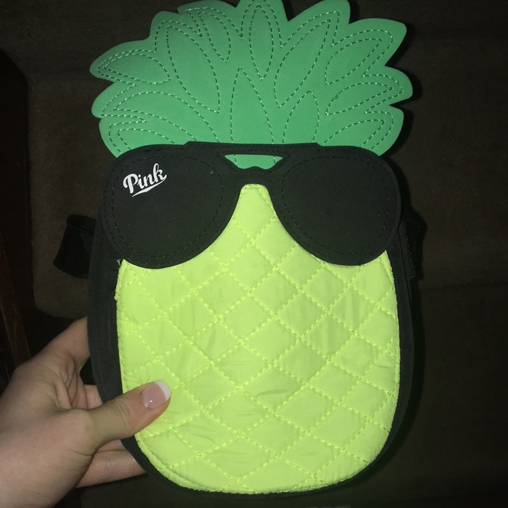 Pineapple lunch box